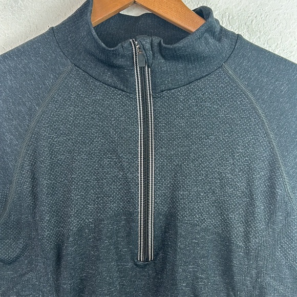 ATHLETA Charcoal Gray Quarter Zip Compression Ruched Pullover XL - Picture 2 of 7